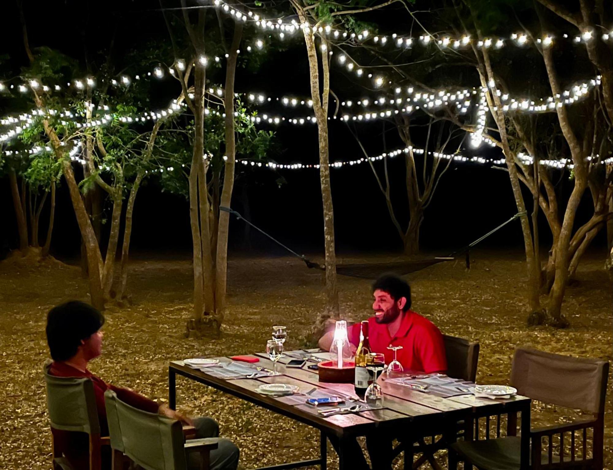 Funky Leopard Safari Lodge Bordering Yala National Park Kataragama Exteriör bild