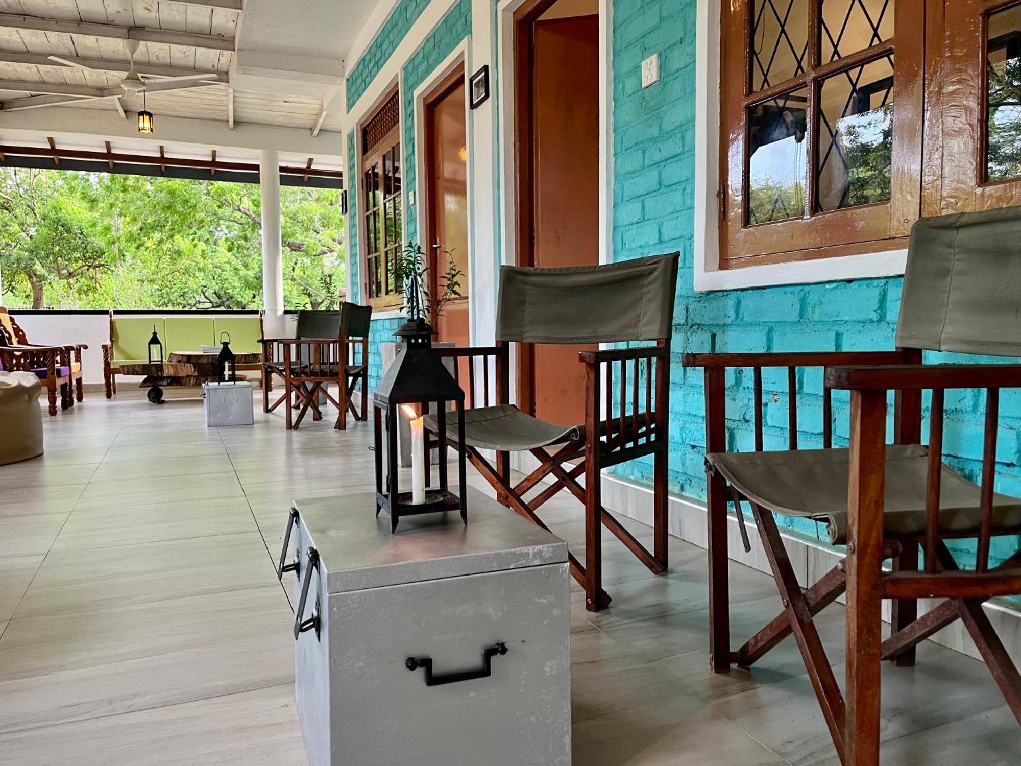 Funky Leopard Safari Lodge Bordering Yala National Park Kataragama Exteriör bild