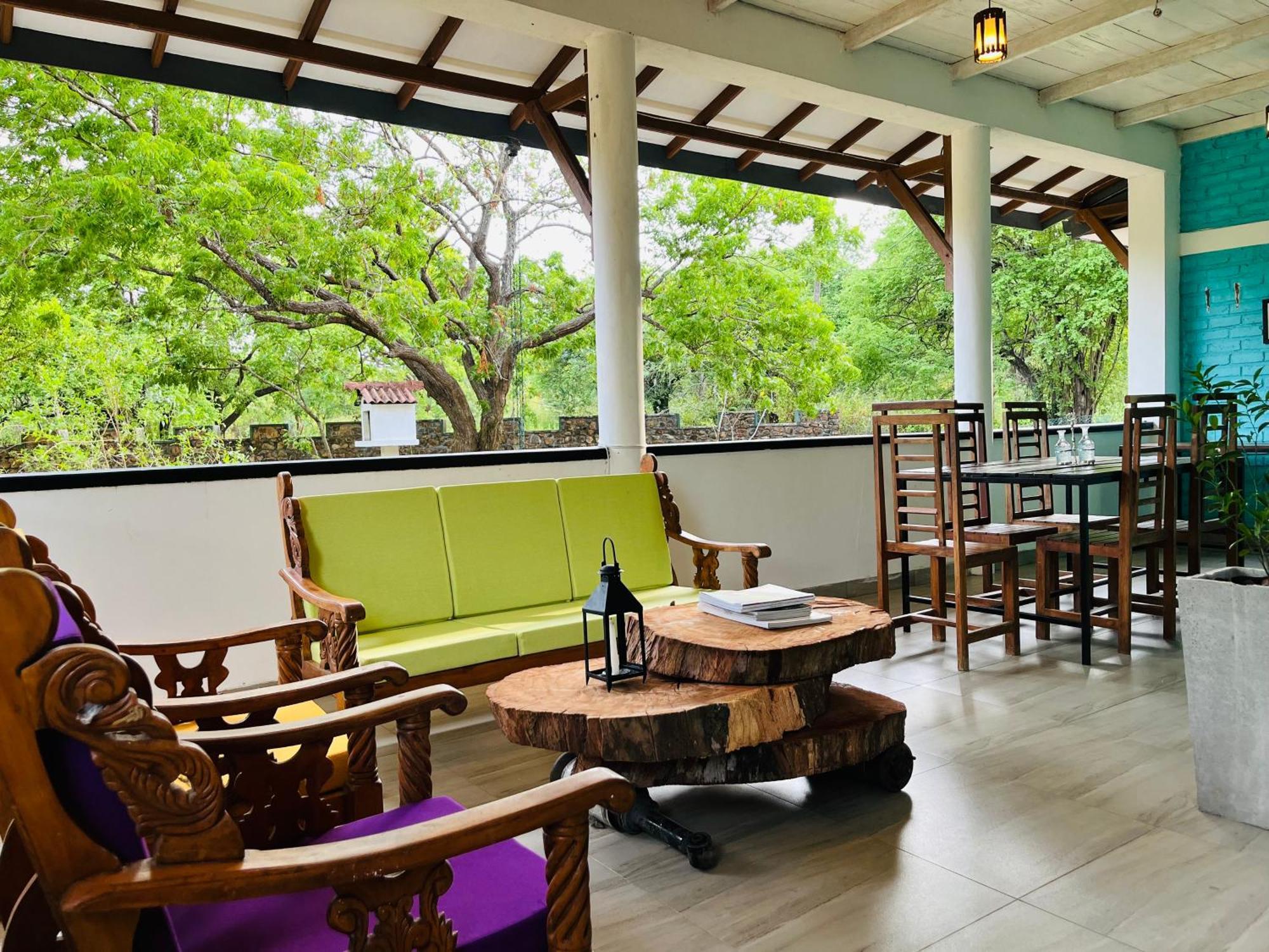 Funky Leopard Safari Lodge Bordering Yala National Park Kataragama Exteriör bild