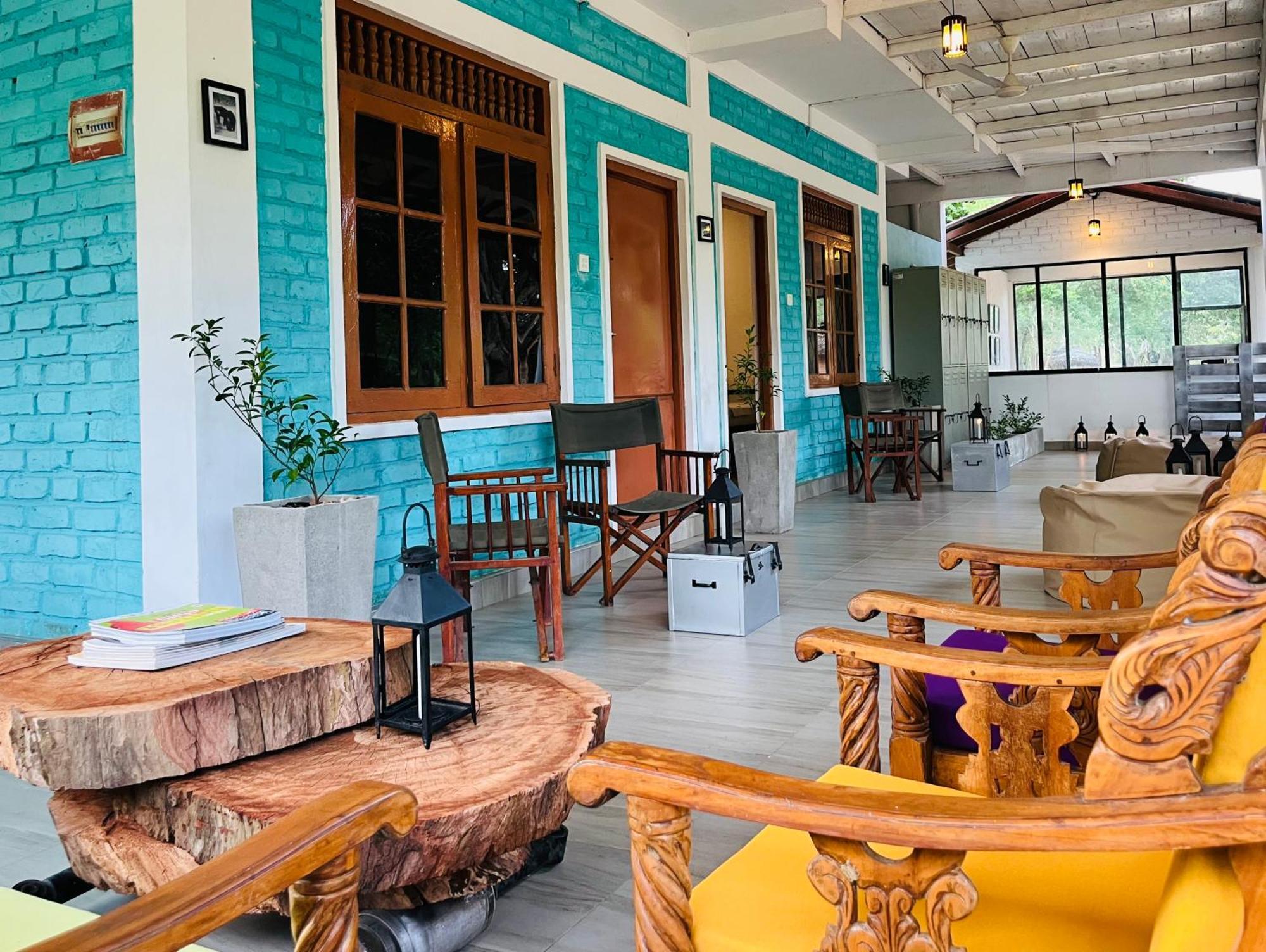 Funky Leopard Safari Lodge Bordering Yala National Park Kataragama Exteriör bild
