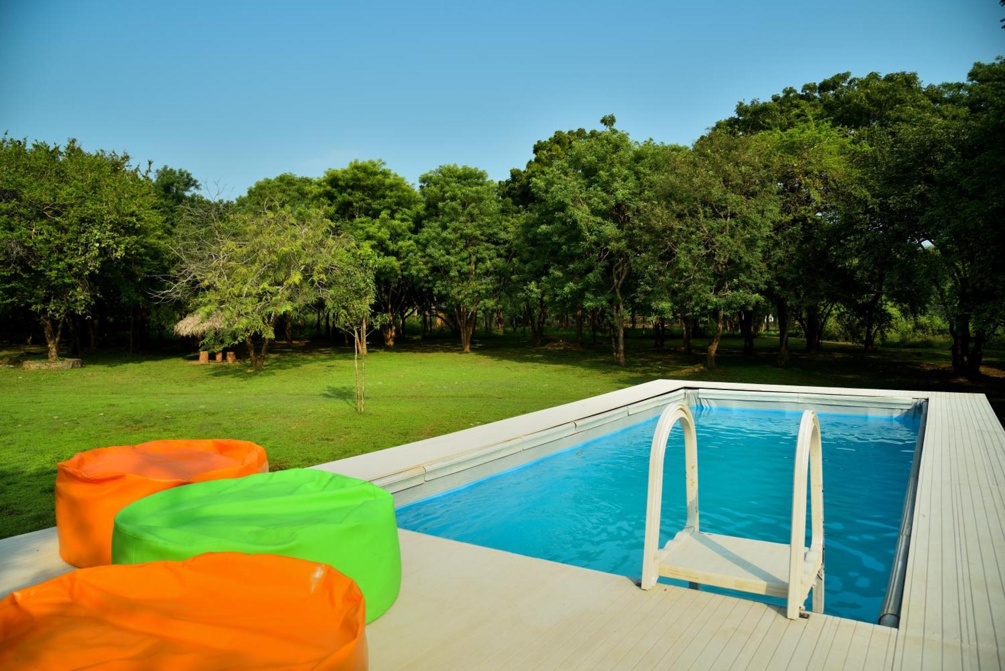 Funky Leopard Safari Lodge Bordering Yala National Park Kataragama Exteriör bild